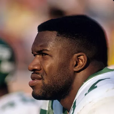 After a long career in football, Marvin Washington wants to help other injured athletes as an advocate for treatments with cannibanoids and mushrooms.