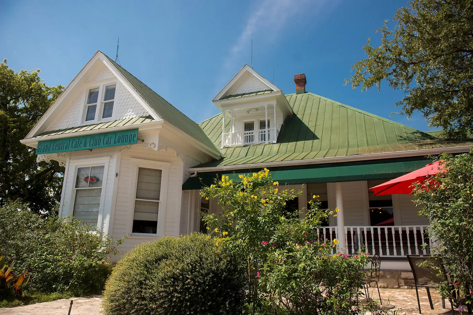 Then and Now Texas Chainsaw Massacre locations in Bastrop Dallas