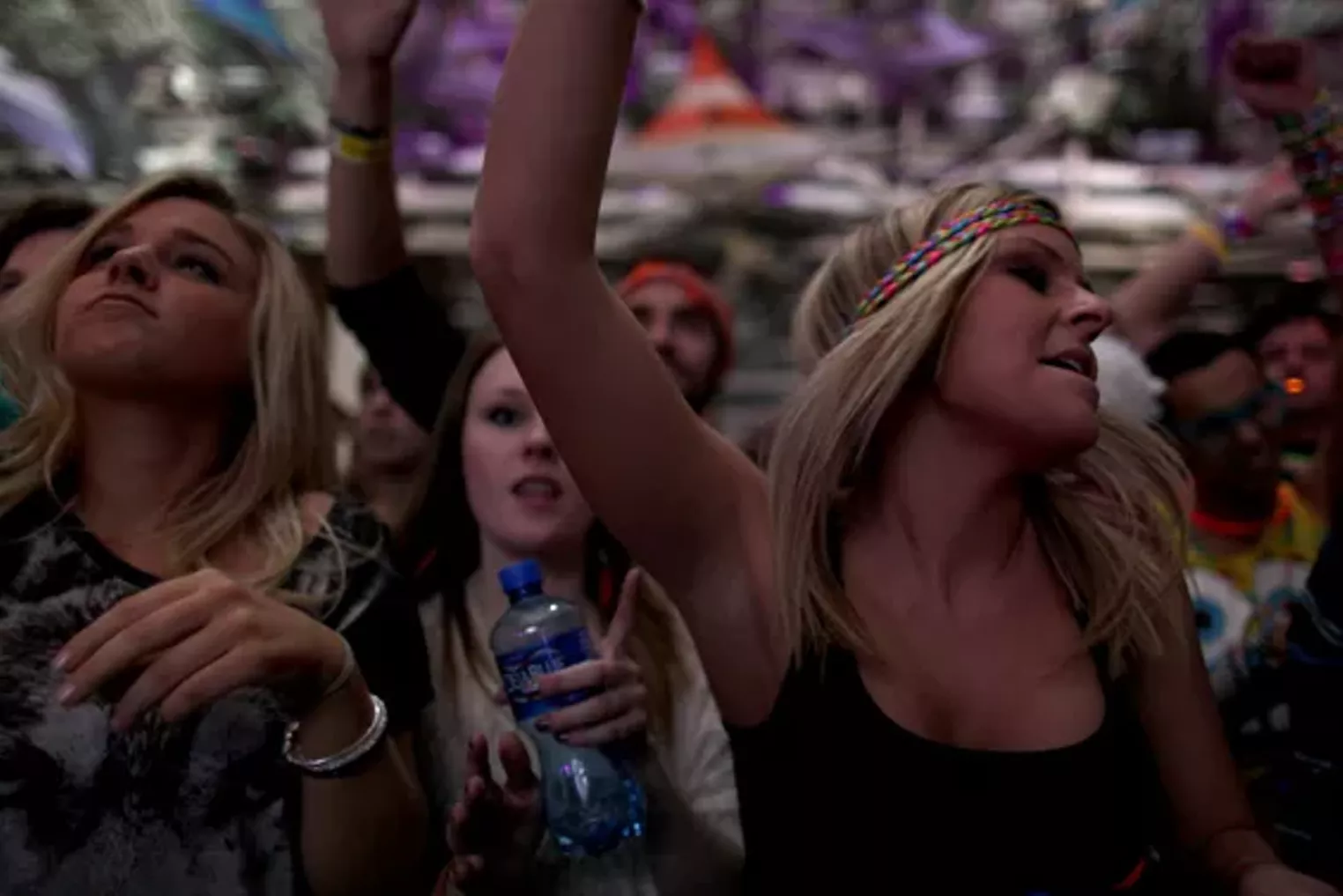 The Fans of Lights All Night Dallas Dallas Observer The Leading