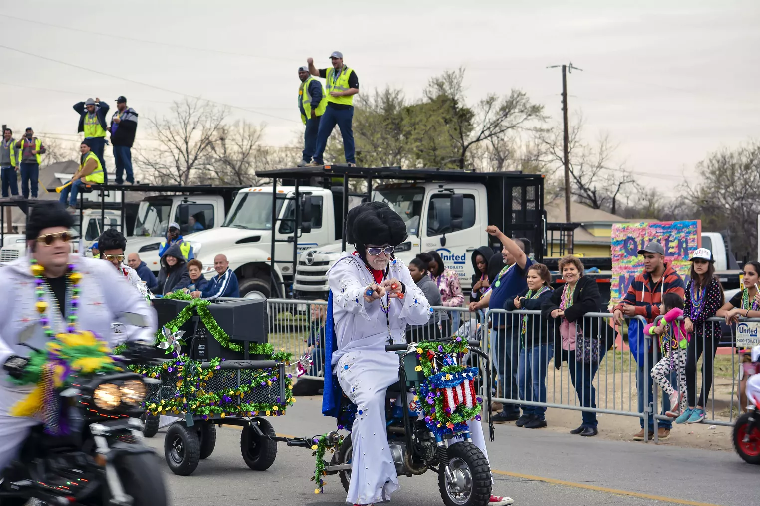 Mardi Gras Takes over Oak Cliff Dallas Dallas Observer The