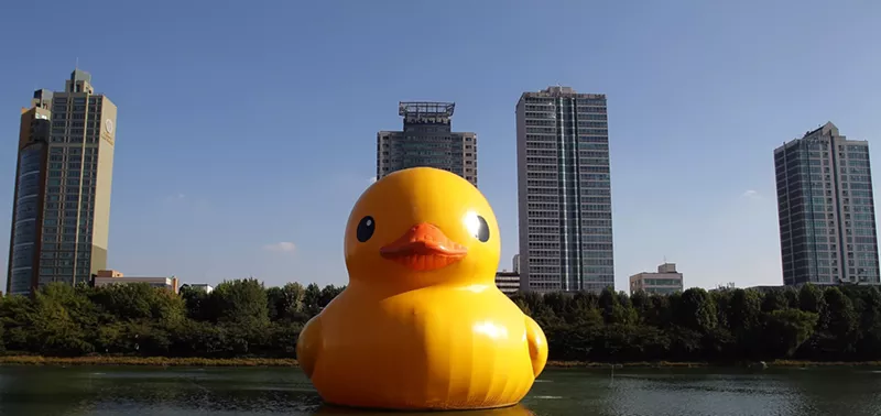 Image: If you want to take a selfie with a giant rubber duck (because why not?) this friendly fella will be in Fort Worth this week.