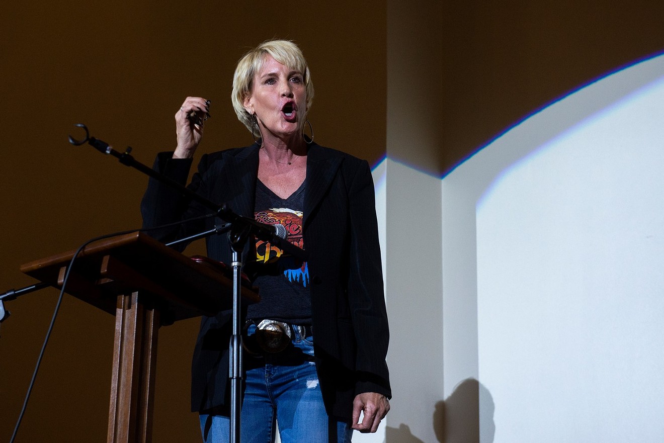 Erin Brockovich spoke about water safety, chlorine and Plano's drinking water at a meeting in Frisco on Thursday.