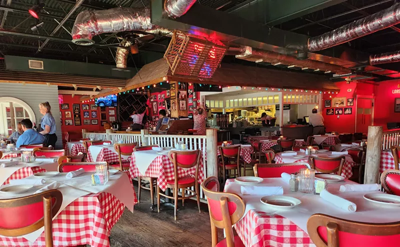 Image: Veteran Seafood Stalwart Lefty’s Is a Lobster Lover’s Paradise