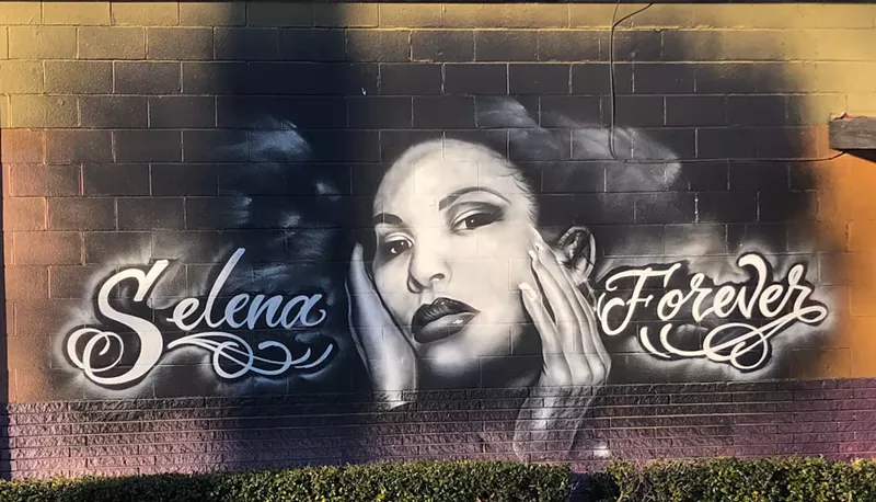 Image: Mural of Selena at Country Burger in Oak Cliff.