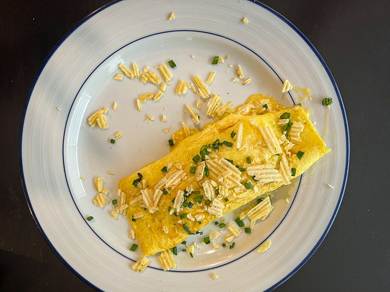 The Bear has inspired us again, this time with a Boursin and potato chip omelette.