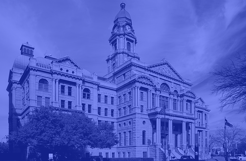 Image: A fresh coat of paint covers the Tarrant County Courthouse.