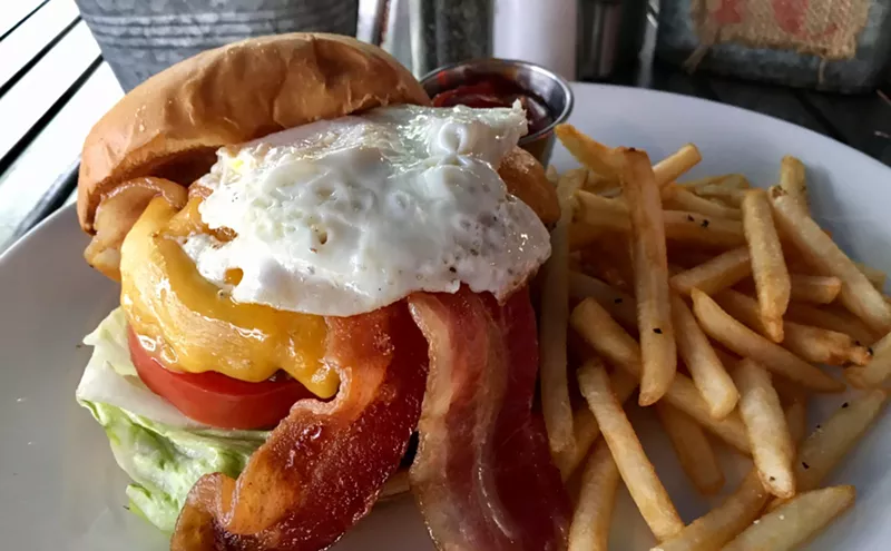Image: We've Reached a Dallas Meat Milestone: Farm-to-Table Burgers at Fried-Chicken Restaurants