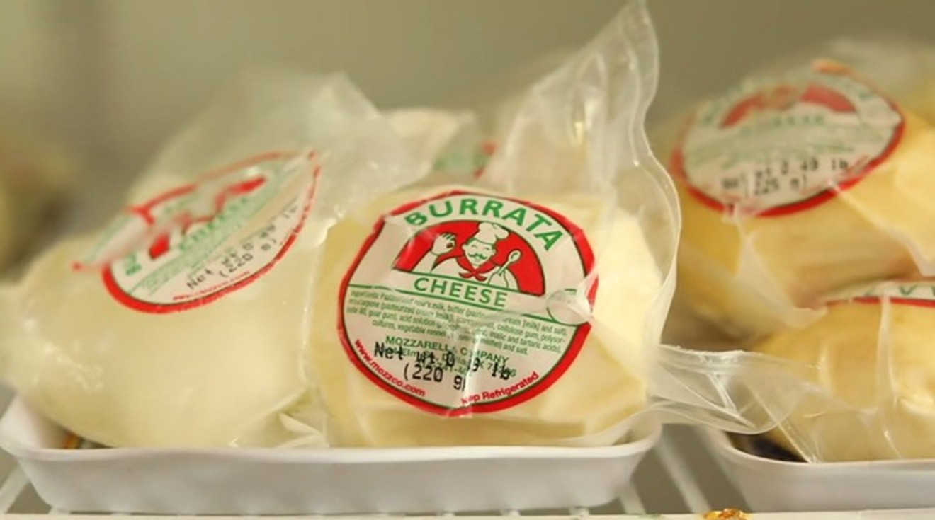 Ever wondered how Mozzarella Co. makes those incredible fresh cheeses? Find out at this weekend's cheesemaking class.