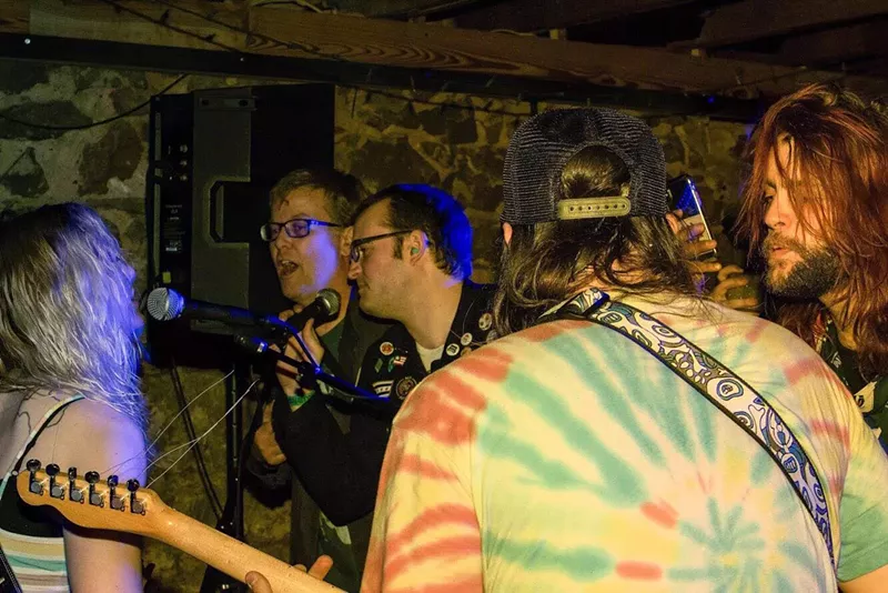 Image: That's Michael Cheney in the back singing along with the Loafers.