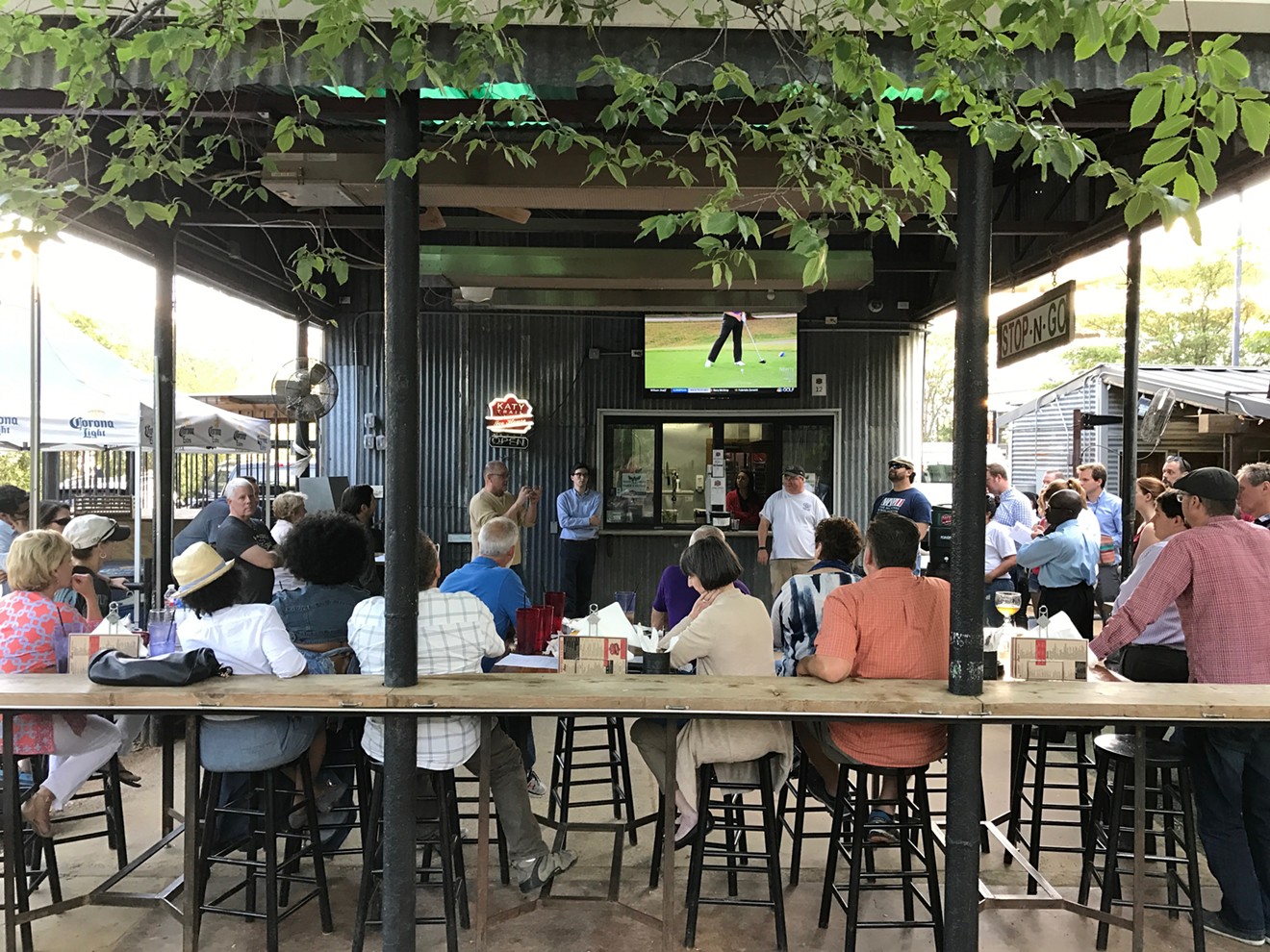 Dallas bar and restaurant owners, employees and customers gathered Monday night at Katy Trail Ice House to discuss a proposed late-night overlay that could force businesses in certain neighborhoods to shut down at midnight.