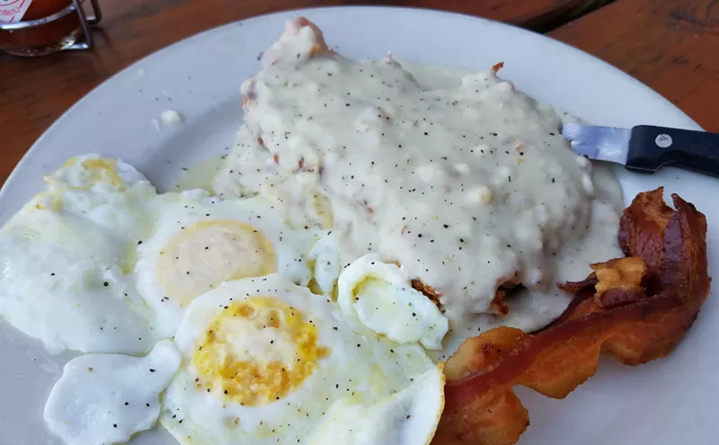 Image: With Cheap Cocktails and Massive Plates of Food, The Libertine's Brunch Will Cure What Ails You