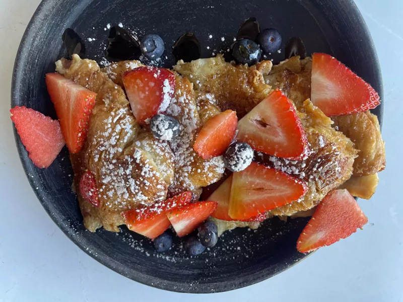 Image: Xamán Cafe's croissant French toast