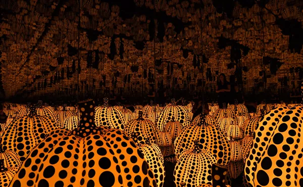Image: Yayoi Kusama's Iconic Pumpkin Infinity Room Returns to Dallas Museum of Art